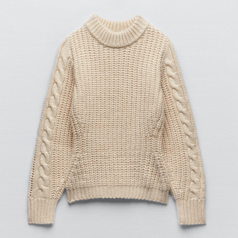 Zara fitted cable knit sweater in ivory / new (no tags) size XS